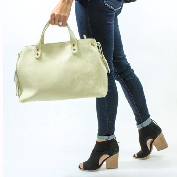 Firminio Silvia Handbag 100% Italian Leather Tassel Minimalist Ivory White Bag - Picture 1 of 10